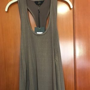 BB Dakota metallic tank